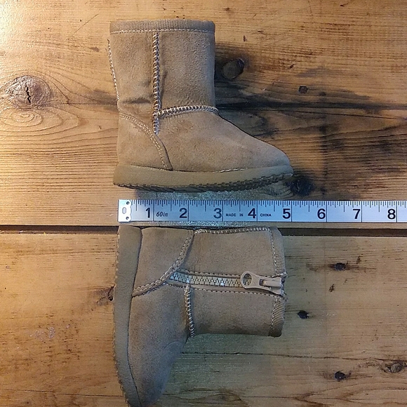 Infant girls winter boots - Picture 3 of 3